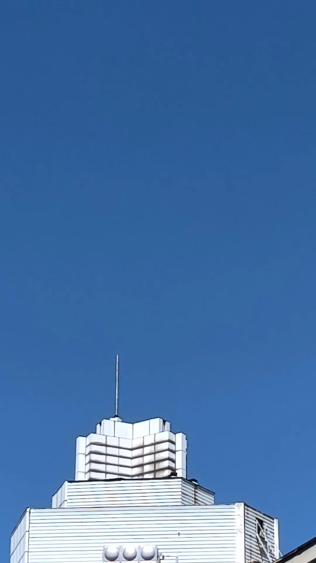 #随手拍一张你所在城市的蓝天#