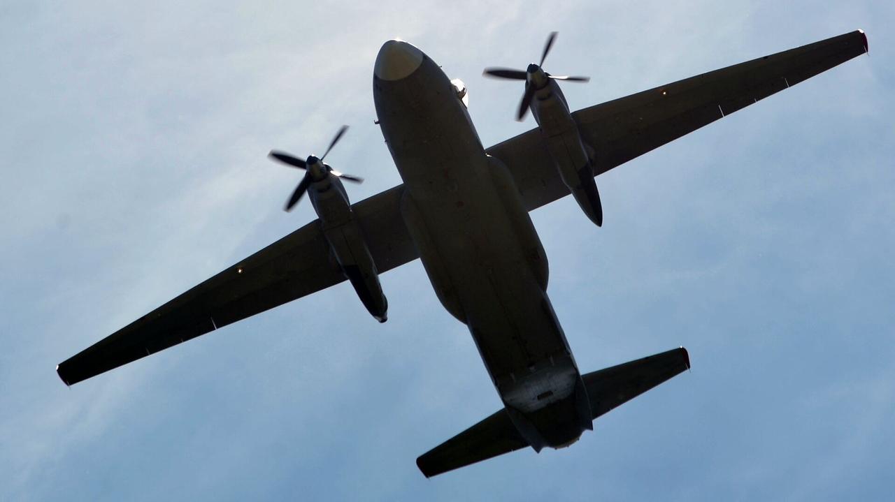 消息人士：在克里米亚坠毁的安-26撞上山崖

俄罗斯卫星通讯社 2026年4月1