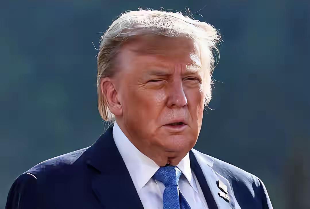 继西班牙、土耳其和意大利之后，如今法国也禁止美国军机在其领空飞行。

特朗普发帖