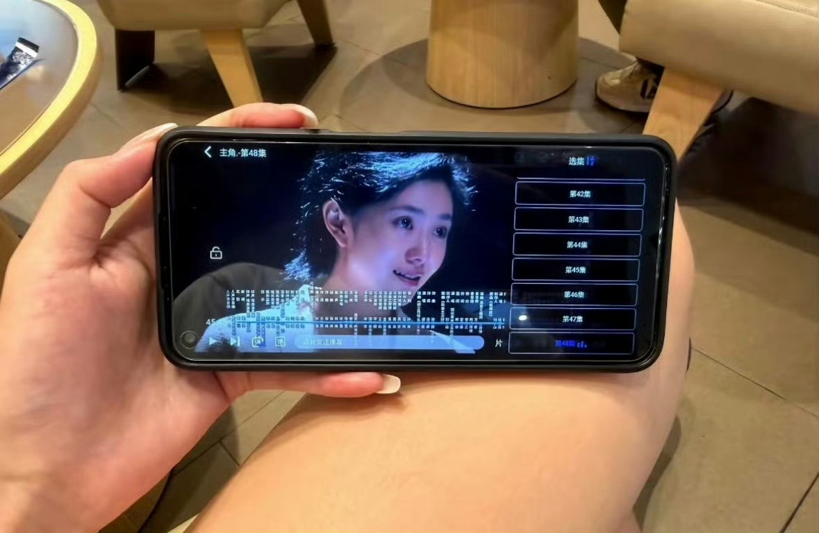 主角 泄漏这么快就泄漏了啊，有人说48集都看完了。我还特意攒着没看呢… 