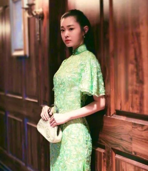 1924年，张学良迎娶谷瑞玉，洞房花烛夜，张学良深情的表达爱意后，直接扑了上去，