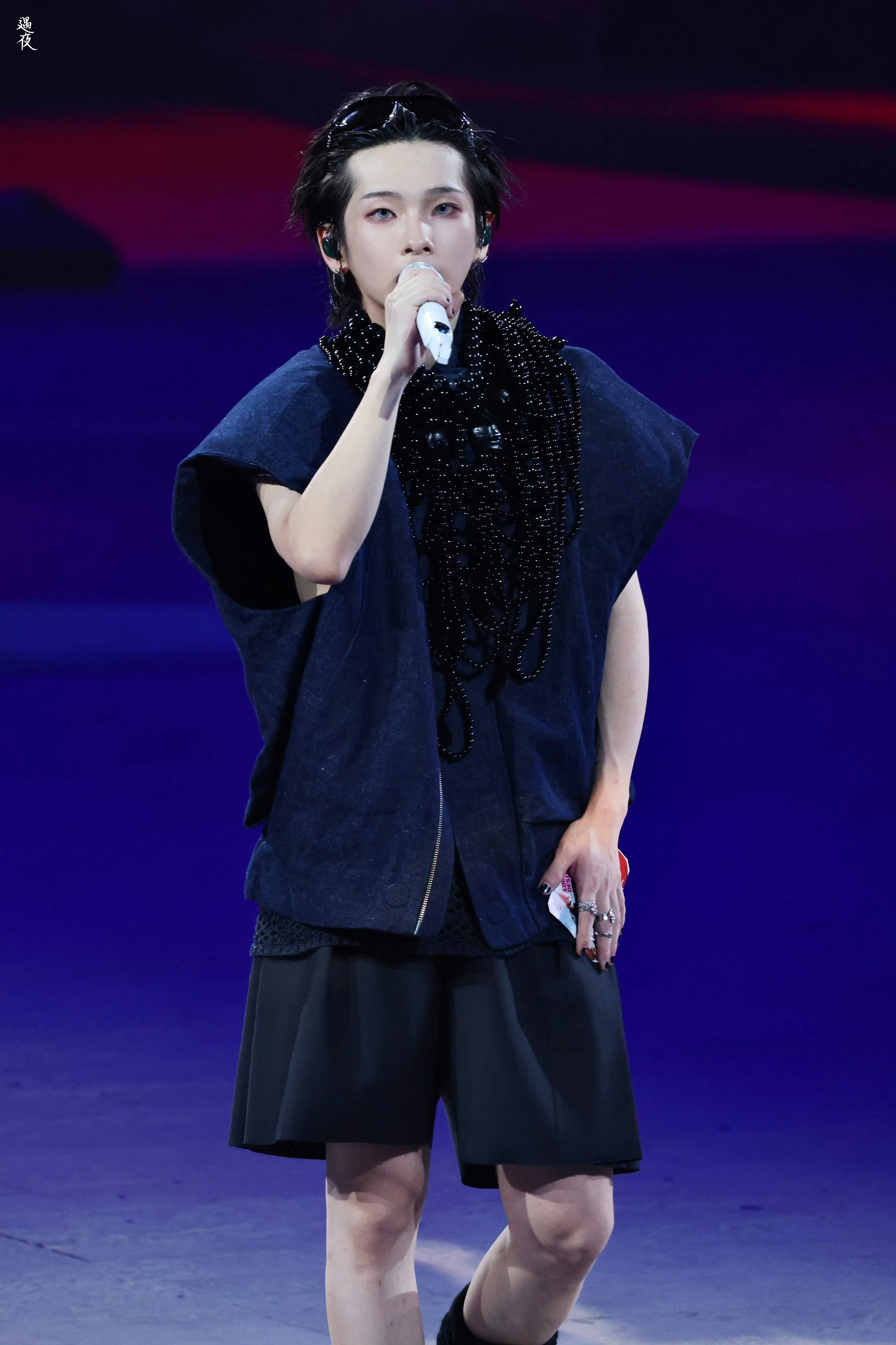 周震南舞台 zzn 周震南北京演唱会 好爱这套妆造我可以看一整年！周震南就适合这