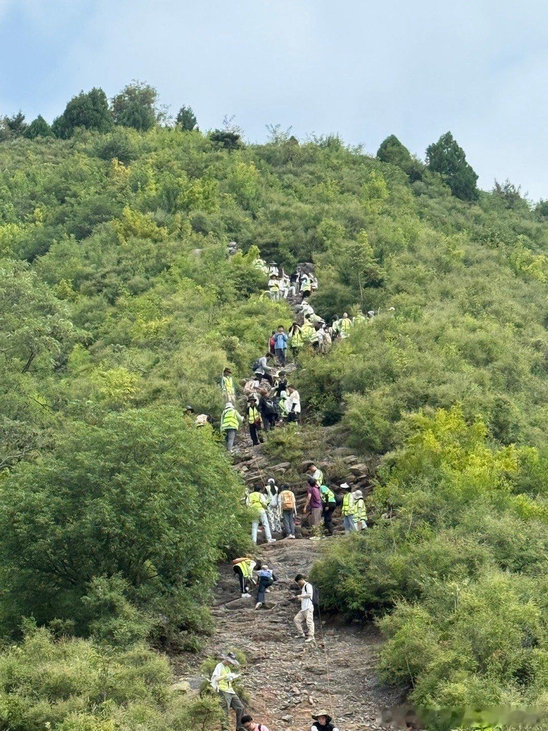 在地大呆了20多年，觉得地质类的老师大部分都挺不错的，比较实在，也比较好沟通，学