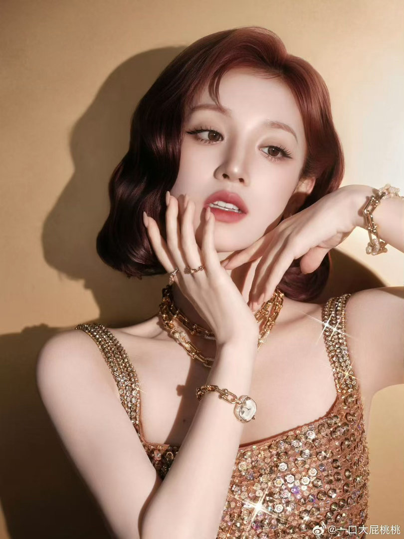 宋雨琦小美人鱼宋雨琦露背鱼尾裙宋雨琦小美人鱼，太美啦，美晕了 