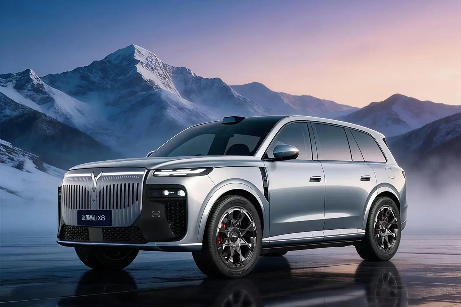 岚图泰山X8预售真的有点火🔥刷到的时候还挺意外，但深入了解后，就懂为什么大家愿