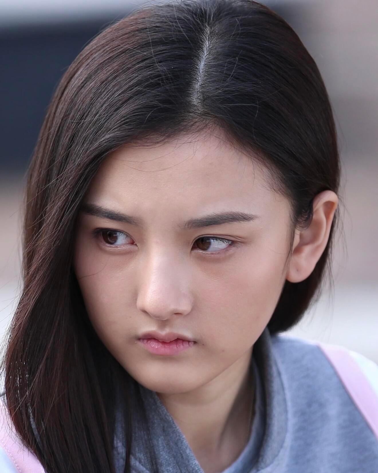 为啥感觉宋祖儿素颜更浓了？ 