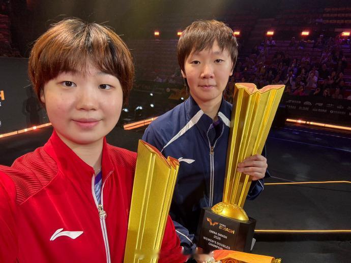 中国女乒大捷！3-1夺冠，横扫日本张本美和/早田希娜，王曼昱/蒯曼打服对手！
