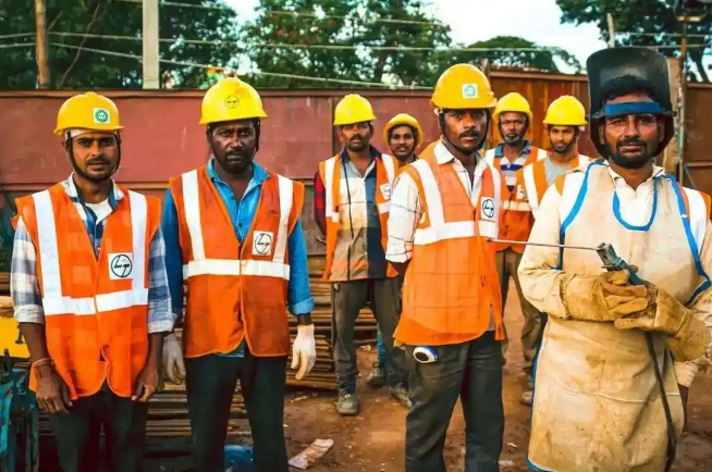 印度230亿美元打水漂，没想到中企根本不接茬，欧美日韩损失惨重！2025年3月，