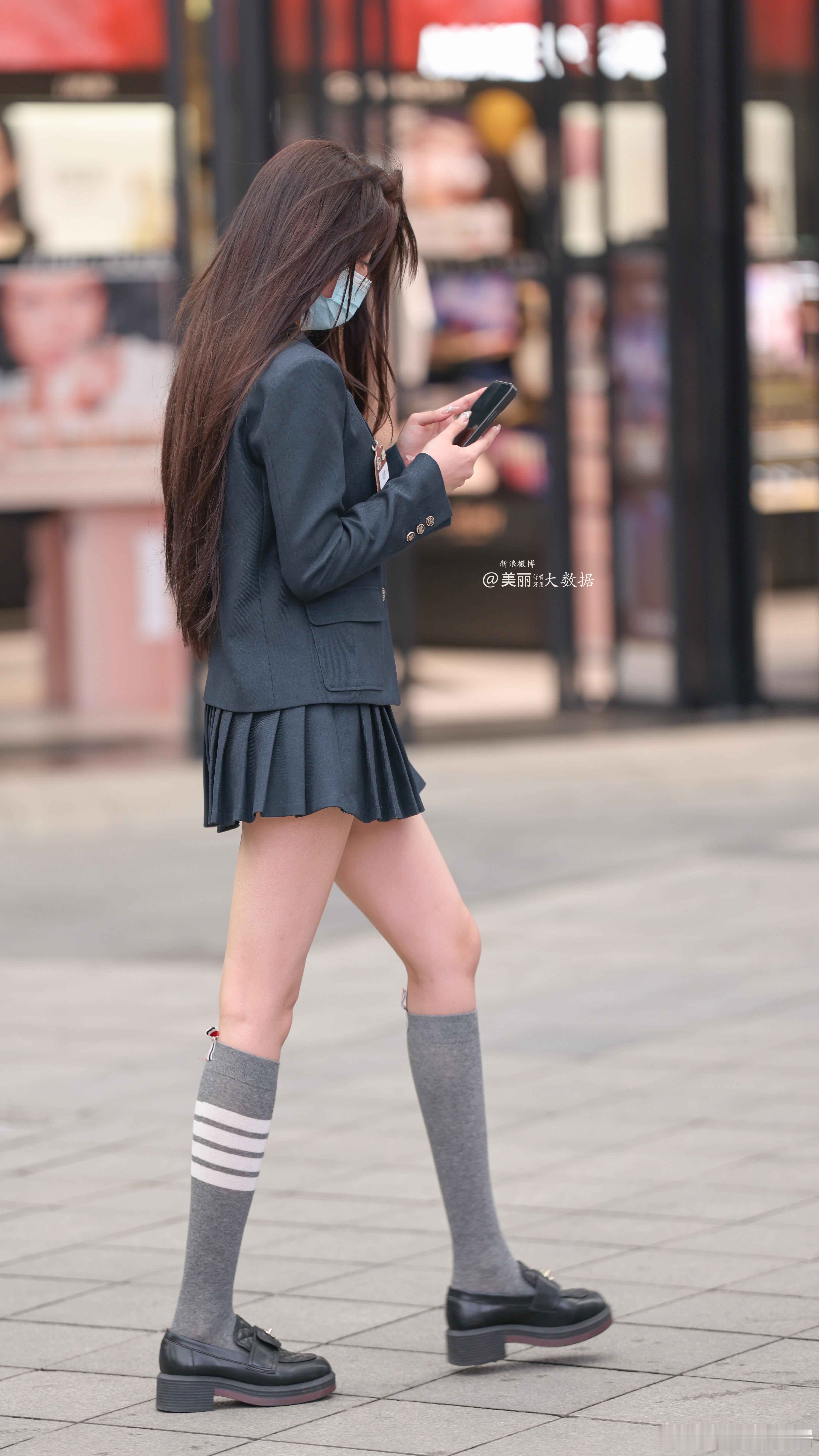 背影也窈窕~ 