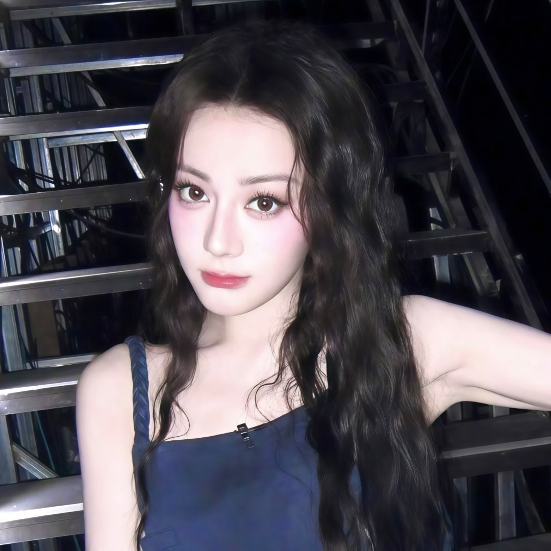 迪丽热巴  dlrb迪丽热巴花儿与少年 dlrb迪丽热巴枭起青壤 🐾“零碎的岛