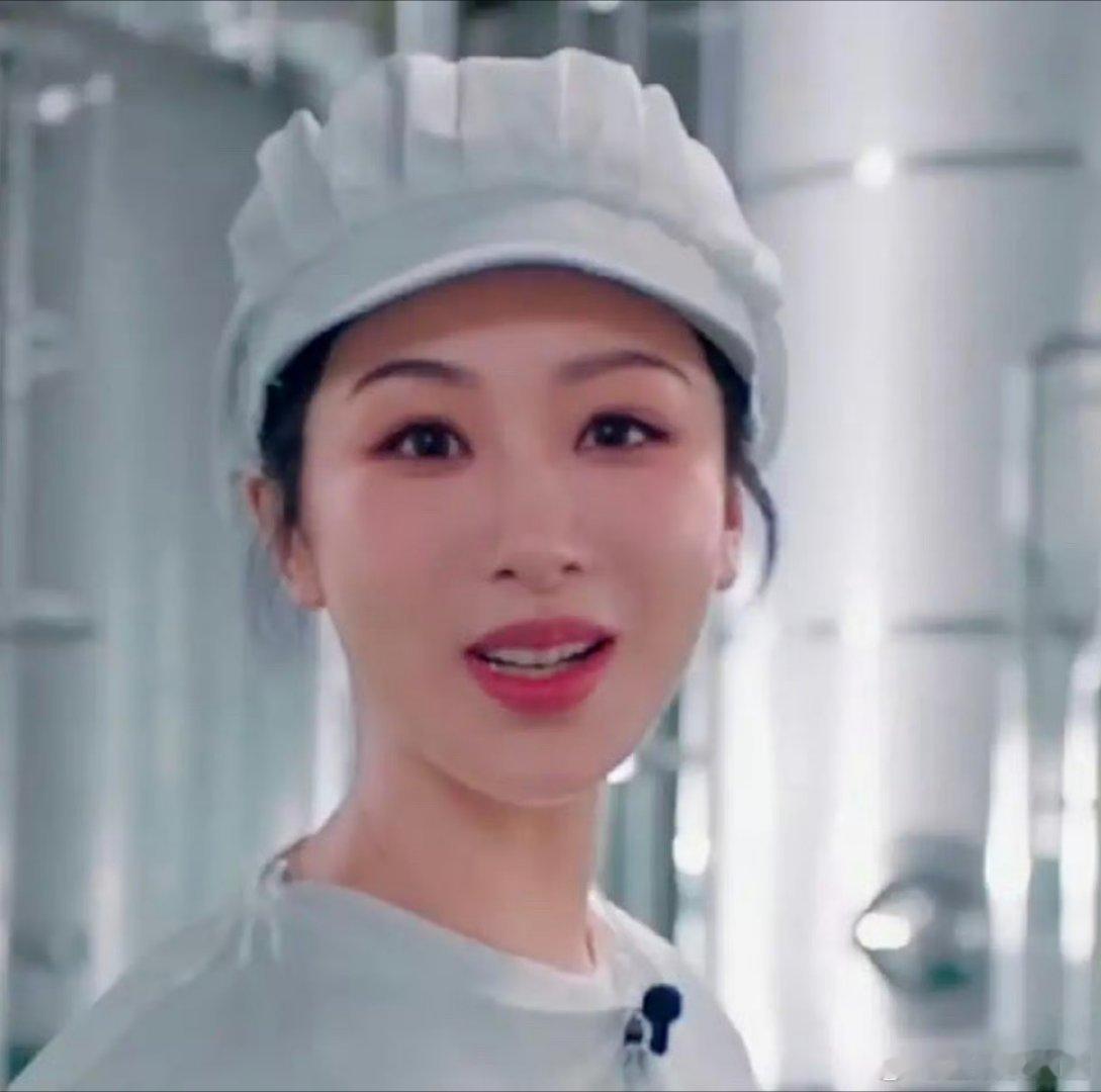 这么细节看杨紫不会真的像网友说的那样 脸僵了吧。。。 ​​​