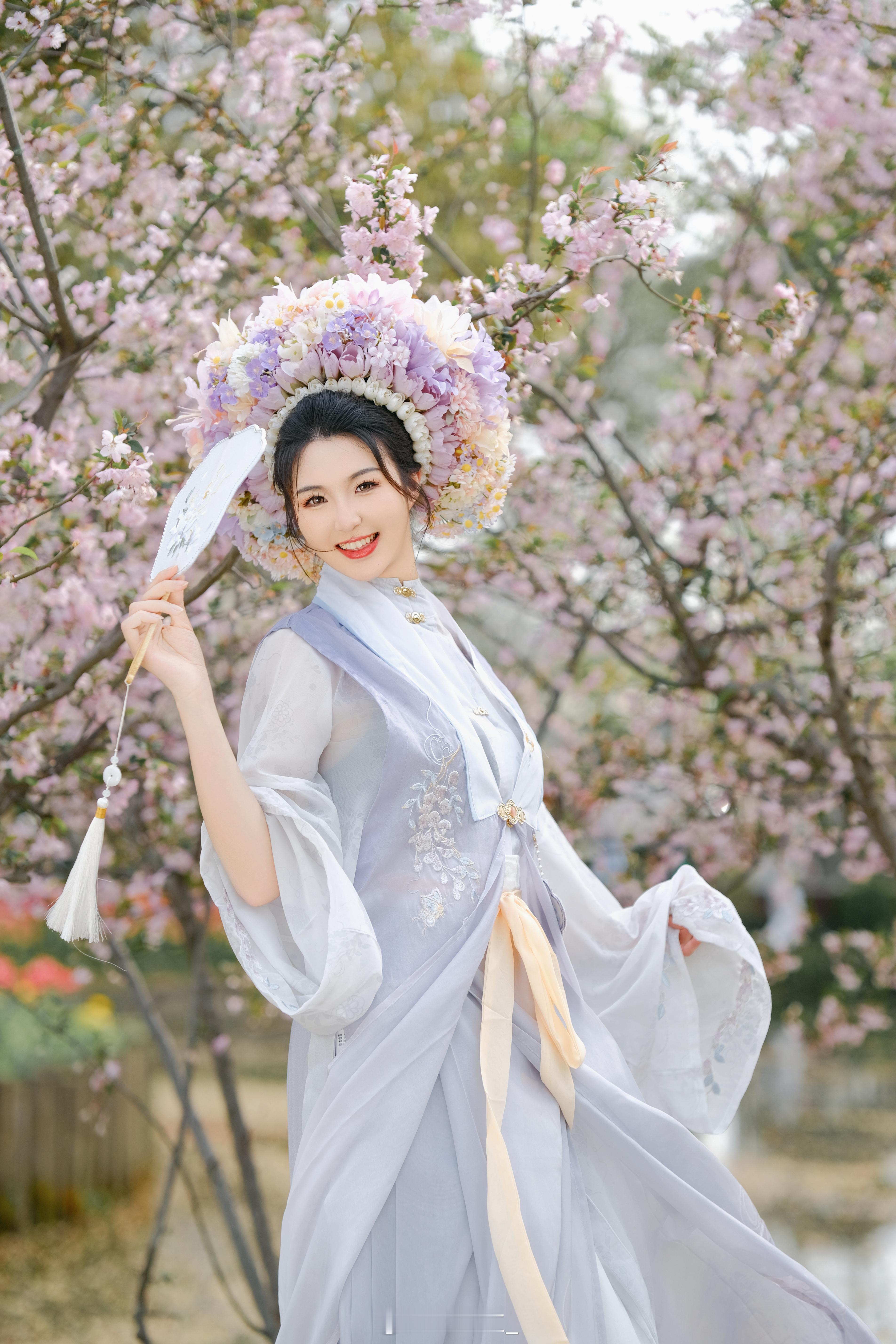 做一个温柔的人，永远不卑不亢，清澈善良。 ​​​