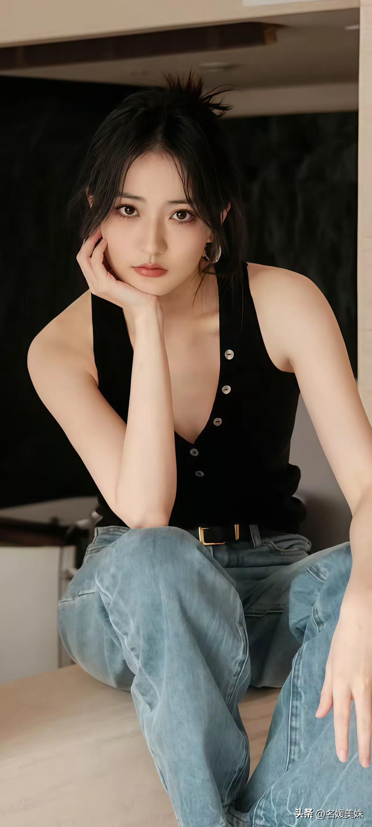 撒谎其实就是在赌，
赌对方智商不够，
赌对方听不出漏洞，
赌对方的感情够深，
可