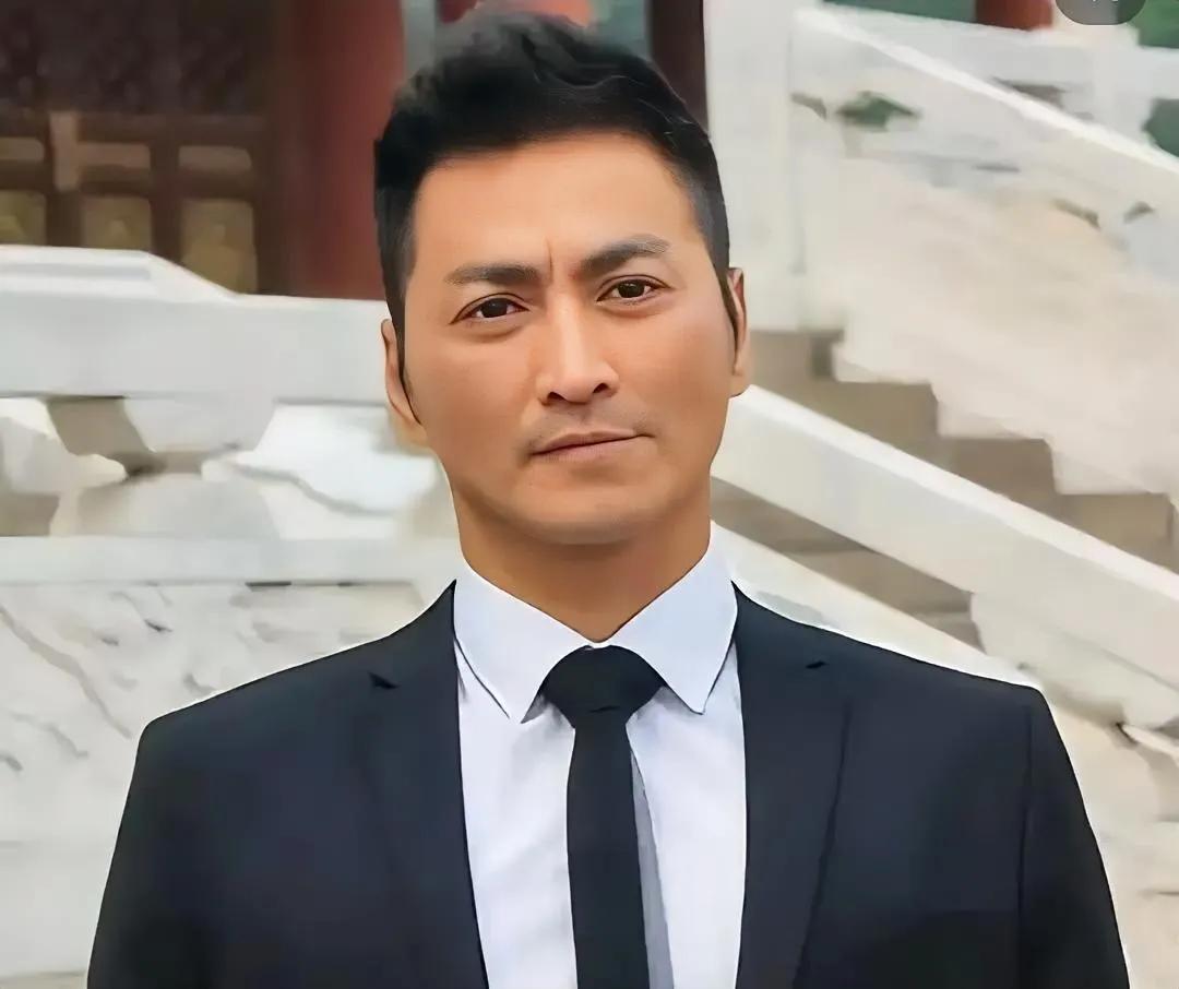 何家劲为什么组织员工看《731》，  
特意去查了一下，没查之前还真没多想，一深
