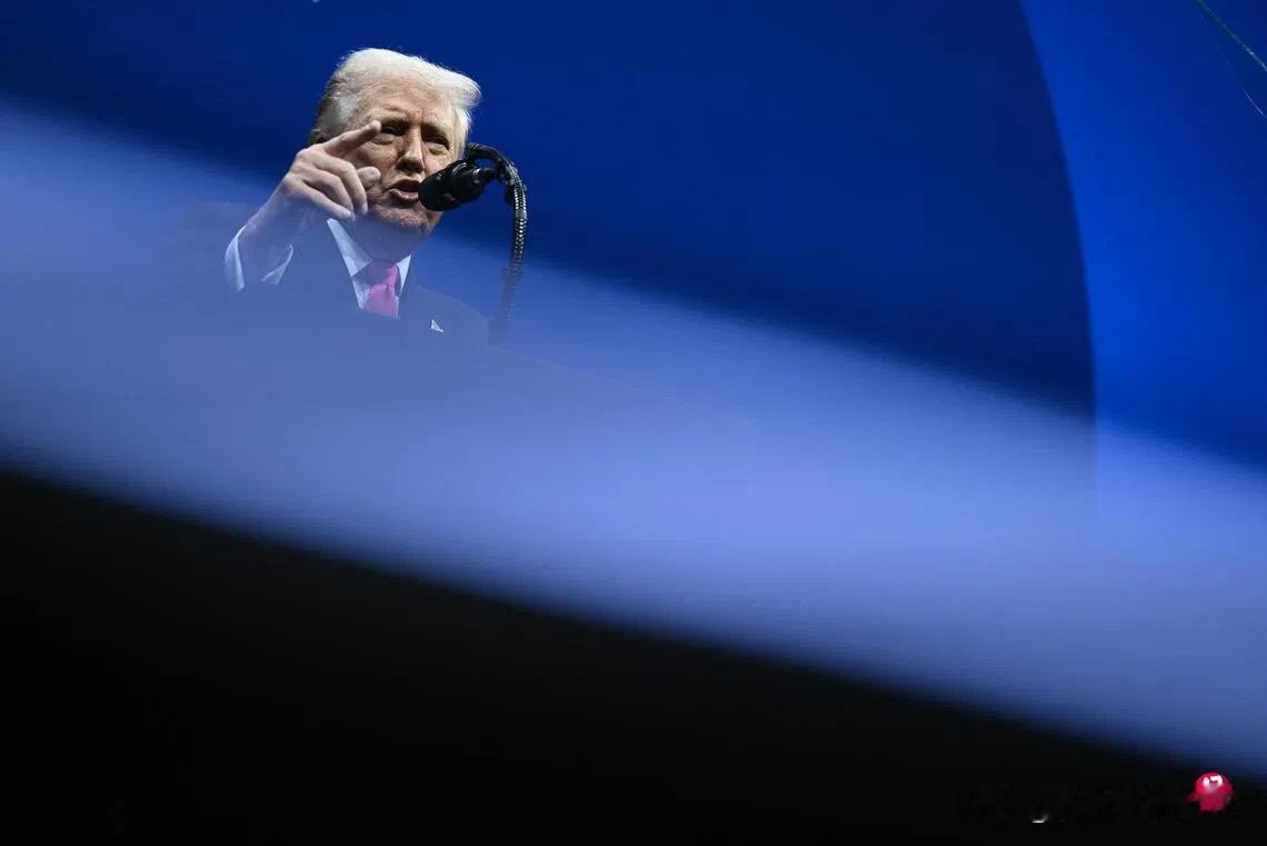 他口才真的好  军令如山 特朗普：敦促美军拒绝执行命令的民主党人应面对死刑
 