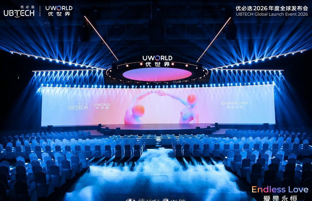 社会超话优必选超仿生机器人太疯狂了，优必选超仿生机器人 ​​​