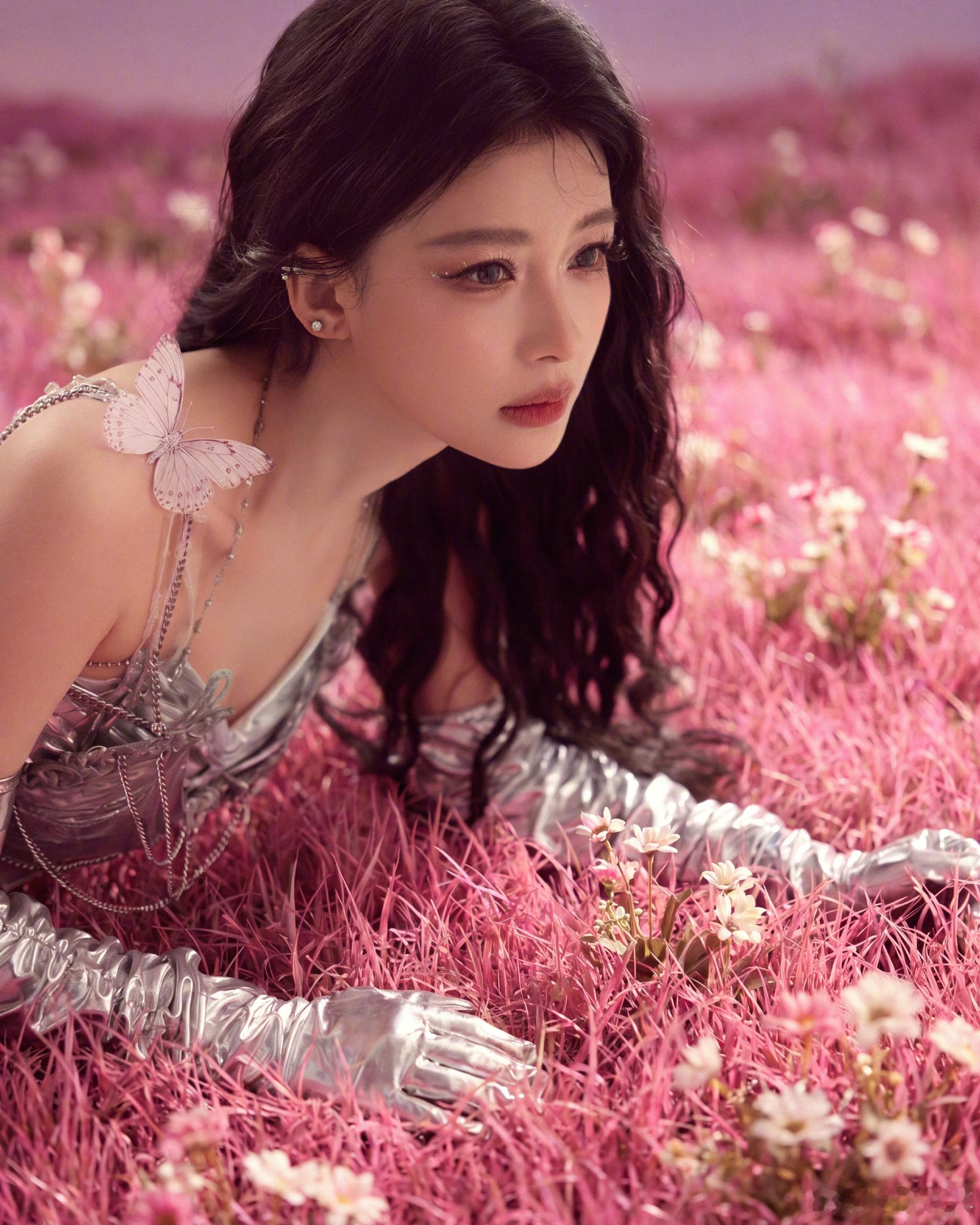 孙怡忍了三天 发现自己真的很爱 说实话孙怡离婚后状态真的越来越好了，之前在节目里