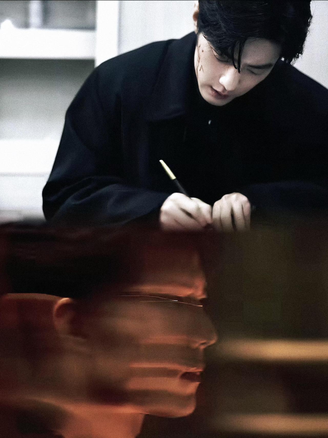 “这是他编的一个谎，也是他为观众织的一个梦”