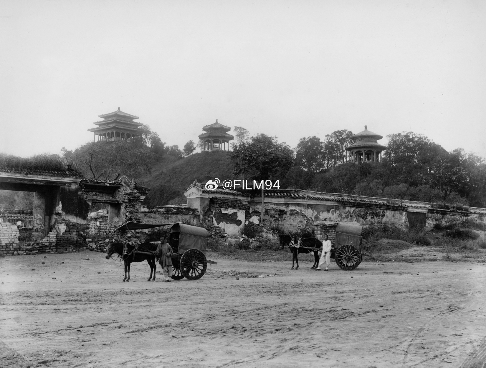 Beijing 1890-1900, by Yamamoto Sanshichi