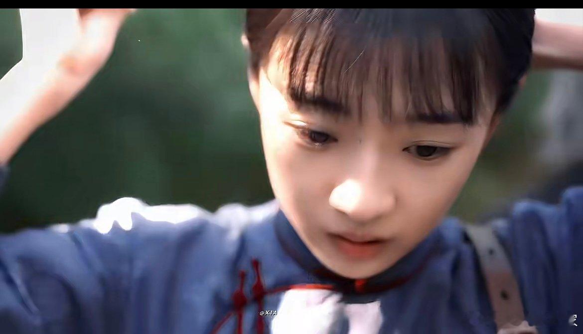 谁懂王和这场哭戏的含金量王和的哭戏细腻又有层次，眼神里全是戏，一滴泪就把角色的委