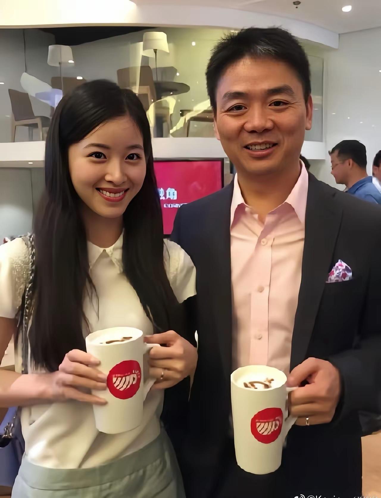 刘强东自嘲在老婆面前没有了自信刘强东自嘲在老婆面前没了自信，这是所有老夫少妻正常