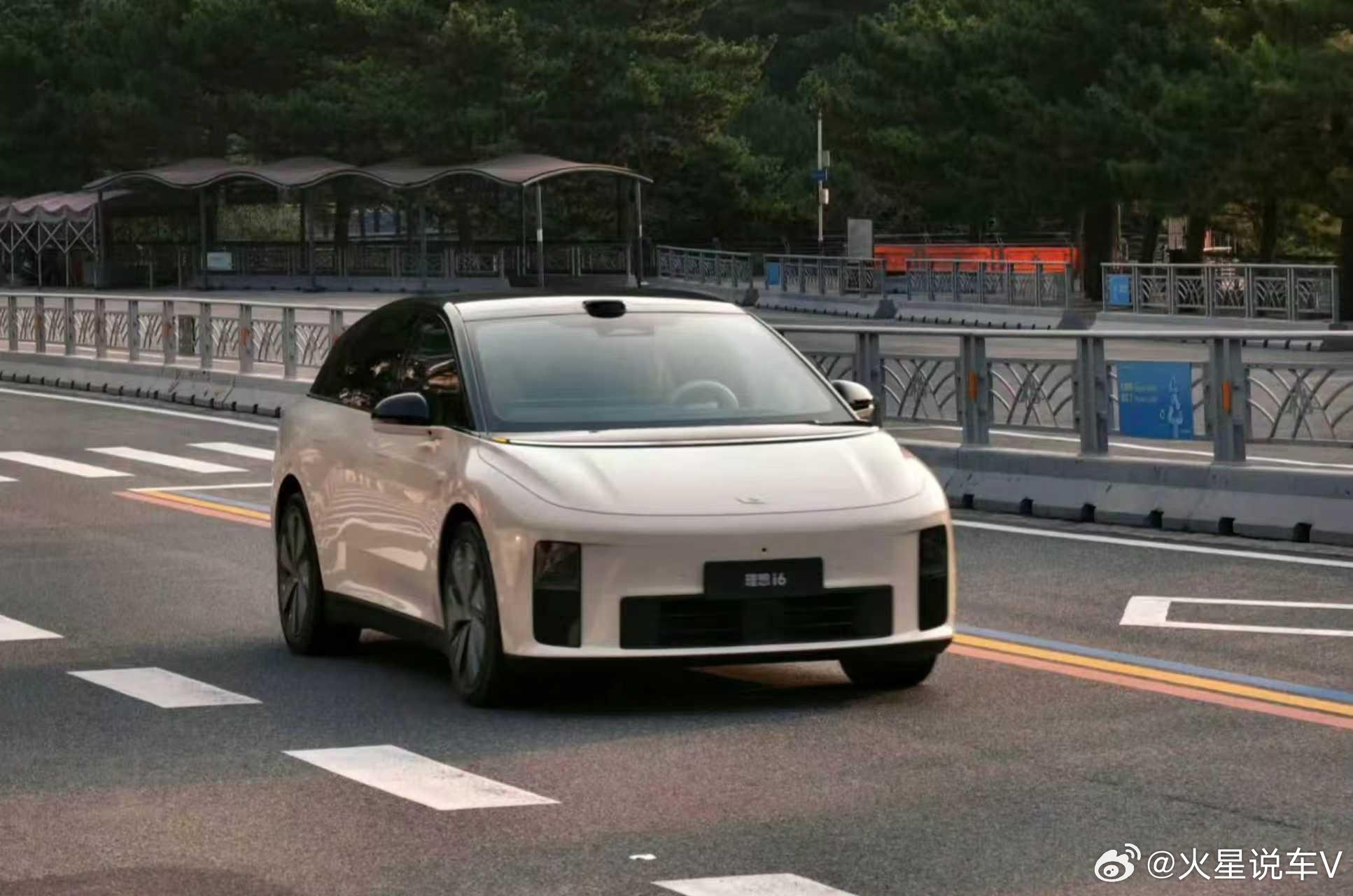 8月SUV销量榜发布：国产车包揽八席，燃油车3款上榜每月的汽车销量榜，向来是观察