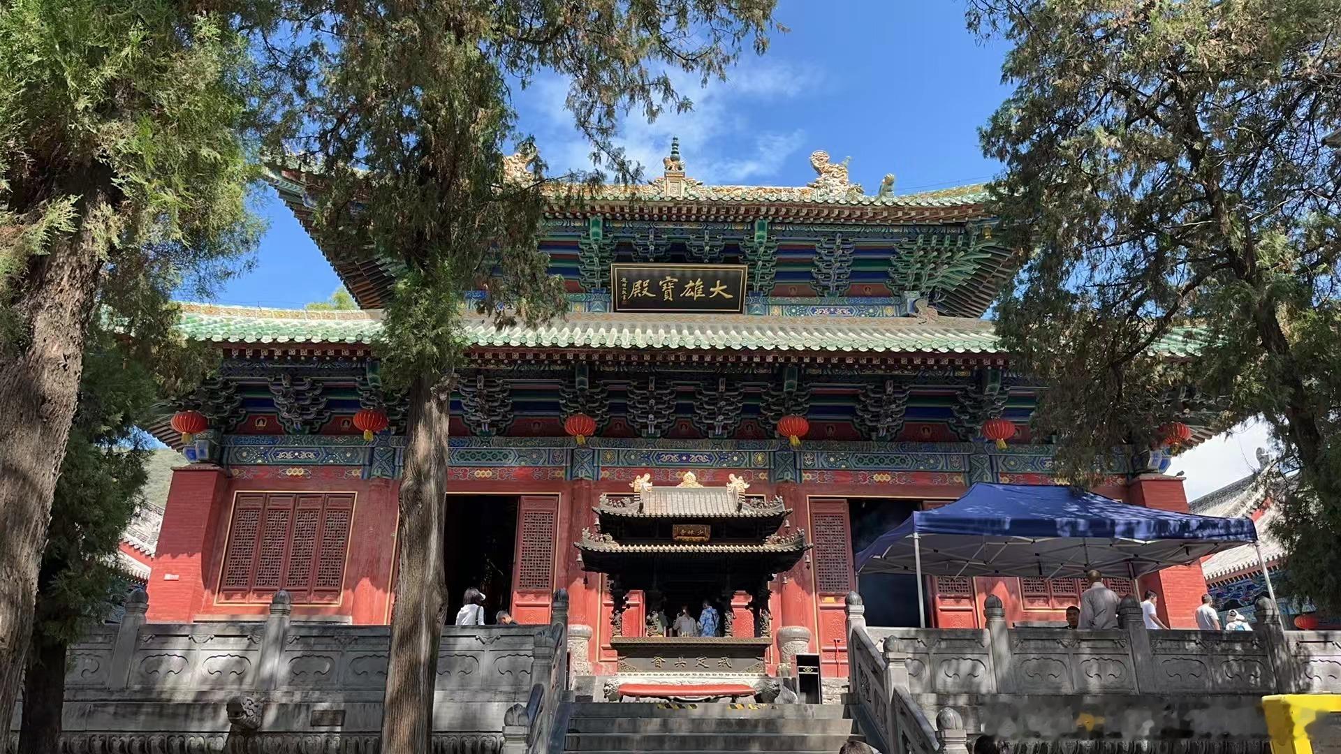 突然翻翻手机看，你们去年还和某品牌去见过本尊呢[偷笑]少林寺住持释永信被查 ​​