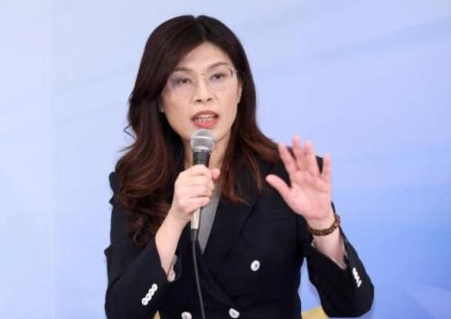 郑丽文：明天上午捐赠援助日本熊本地震重建，以表示关怀、安慰与支持！

熊本28日