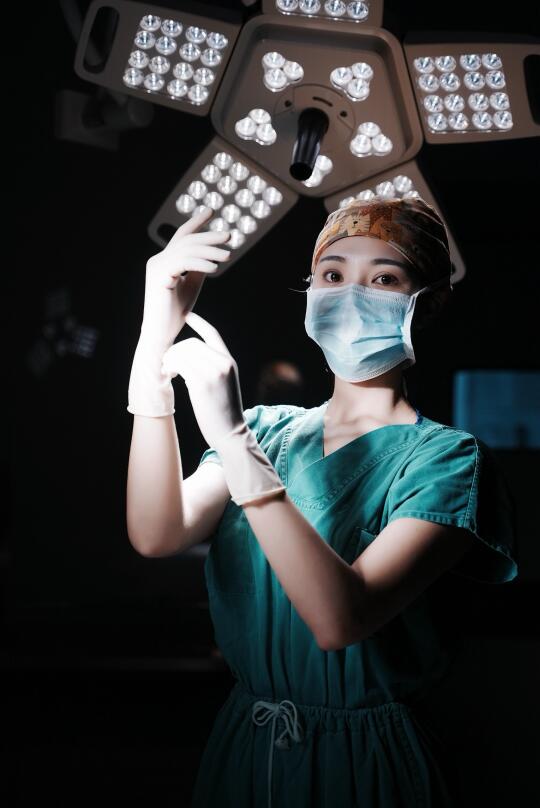 无影灯下 都是我的青春