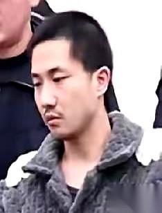 把你当铁哥们儿的人，你一个电话叫到家里来。
然后眼睁睁看着他被人害死。
就为了那