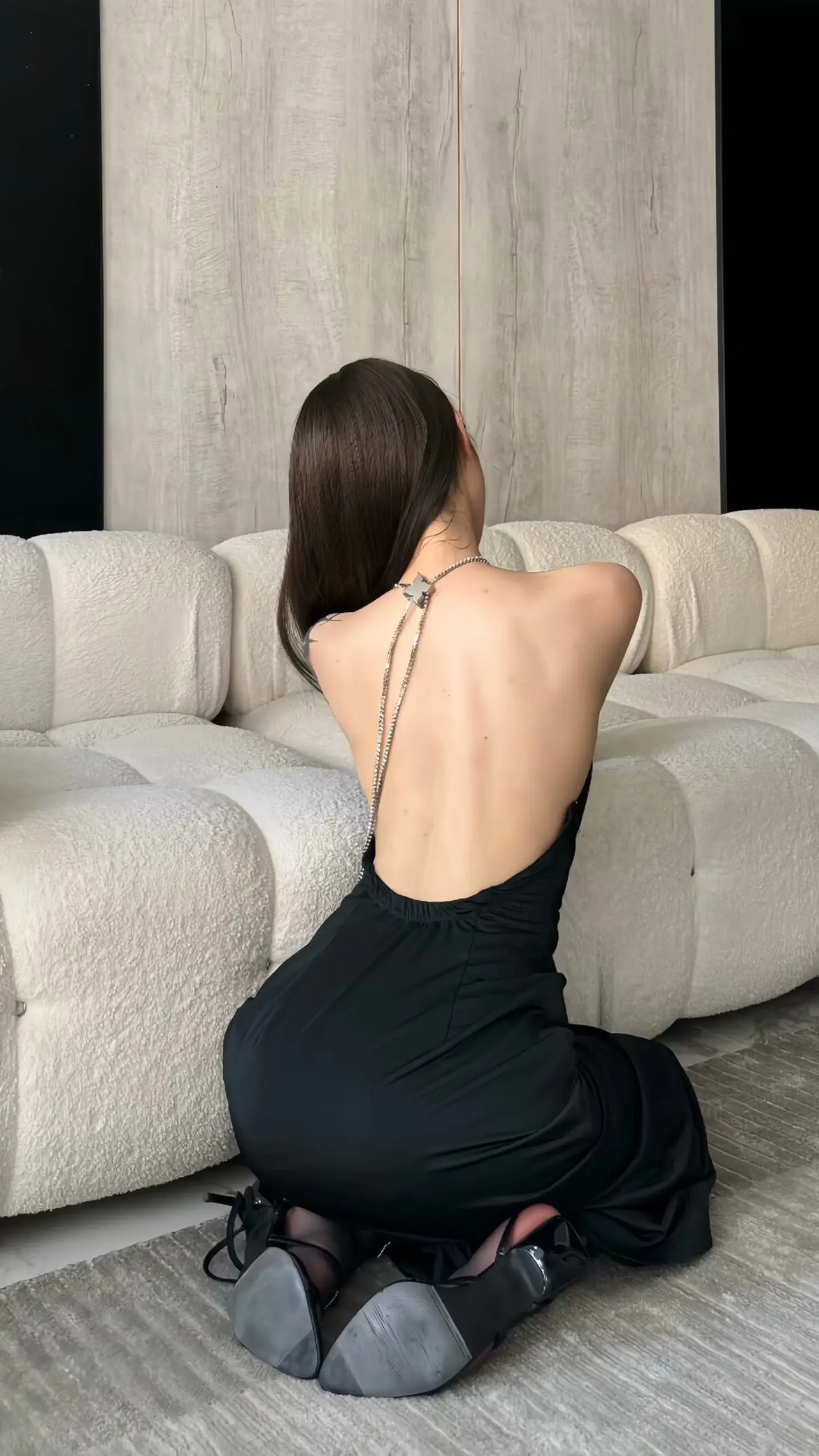 美背。
