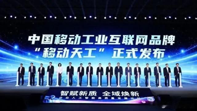 一位情感专家说：
男人爱你时，你是他的全世界；
男人懂你后，你只是他的过客。
”