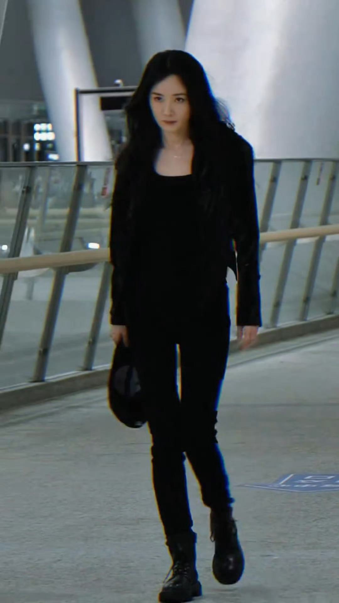 好曼妙幂的走路粉来了惊蛰无声