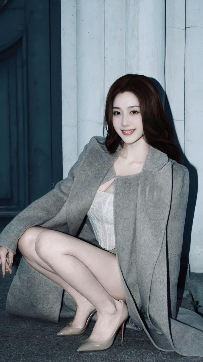 我要赚足够多的钱，堵住所有流言，撑起所有野心，换回全部笑容。
做优雅气质女人 创