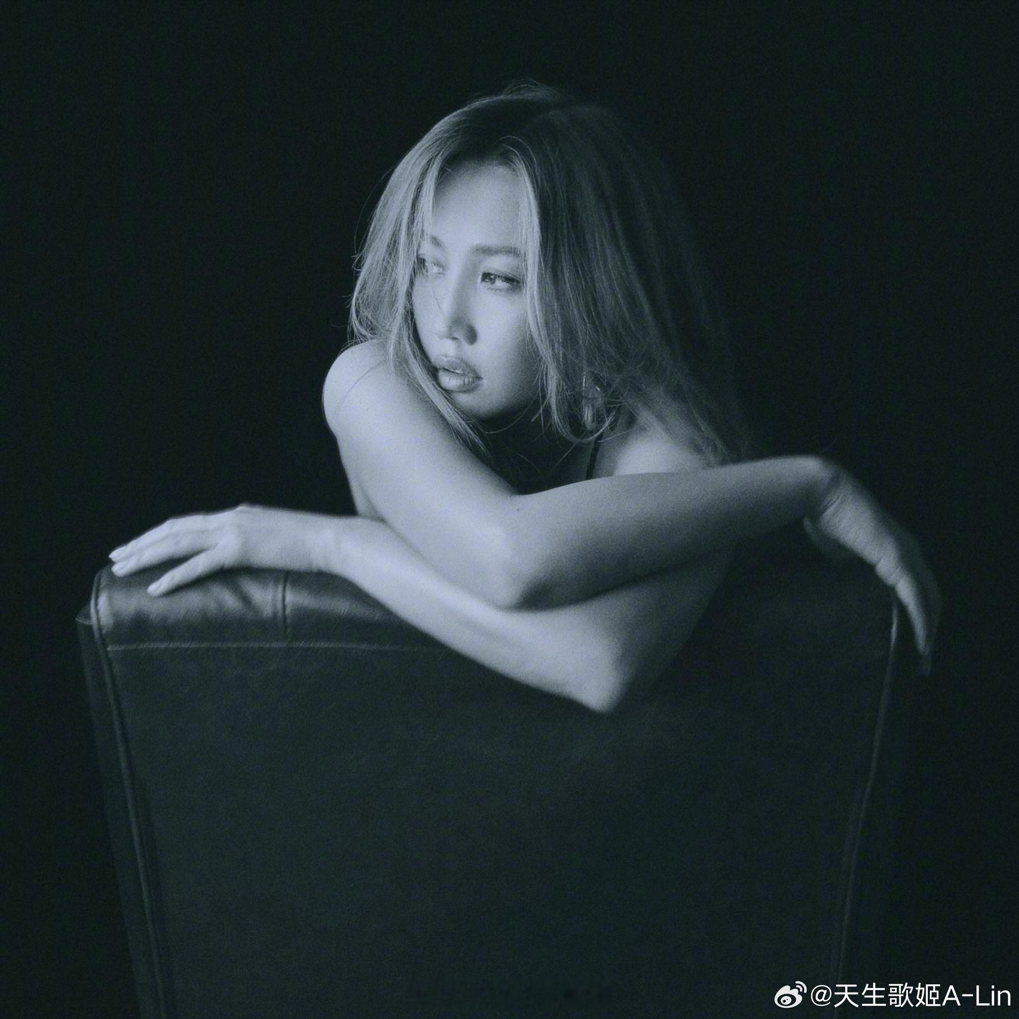 岷江排行榜新歌推荐天生歌姬A-Lin全新情歌单曲《一个人》一个人  献给不管是真