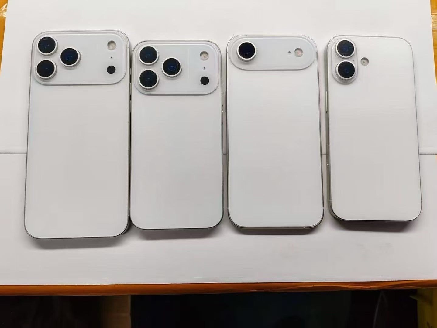 iPhone18或推迟上市先别说iPhone18系列，就今年的iPhone17系