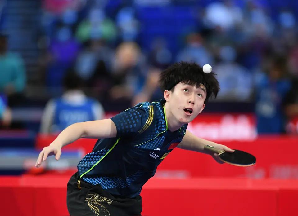 昨天晚上国乒优秀队员王楚钦大战小勒布轮，经过六局激烈大战，最后王楚饮凭借出色的发
