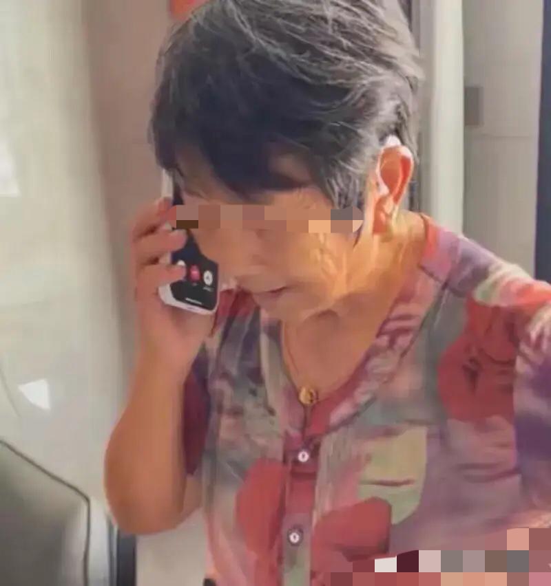 这位母亲在北京儿子家住了短短七天，全程没有争吵，可心里那杆秤，一点点就沉下去了。