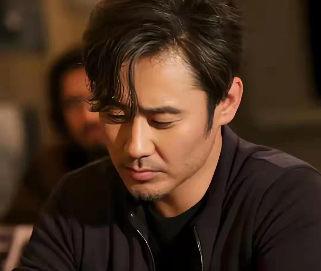 2025年12月16日，吴秀波新增6200万执行标的，累计未履行债务超7.56亿