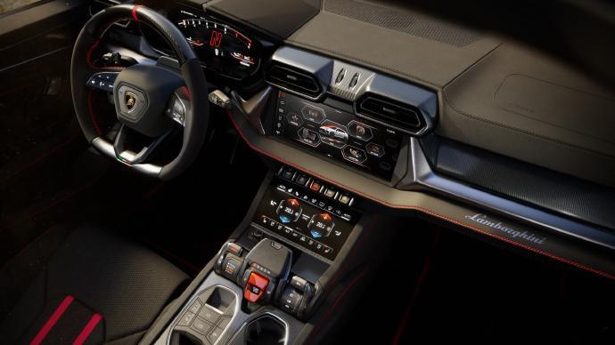 Lamborghini Urus SE Performante   搭载 4.0