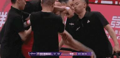 连续两年在总决赛败北？去年在WCBA总决赛中，四川女篮大比分1-3输给了东莞女篮