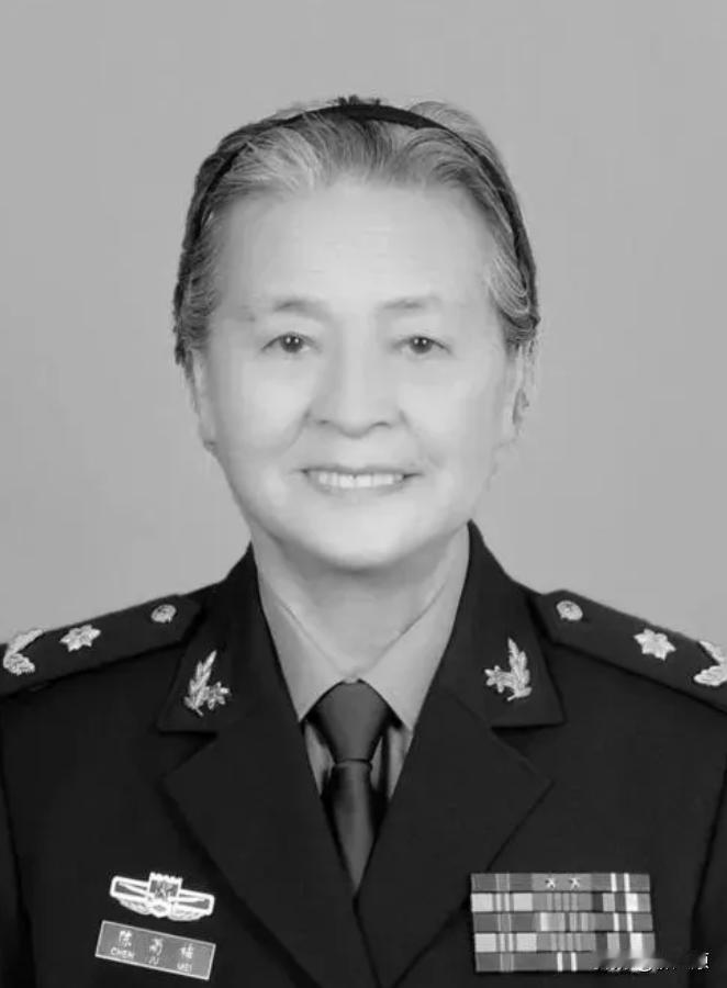 [微笑]2008年汶川地震，当地领导突然拍了一下桌子，随即训斥手下说道：“这怎么