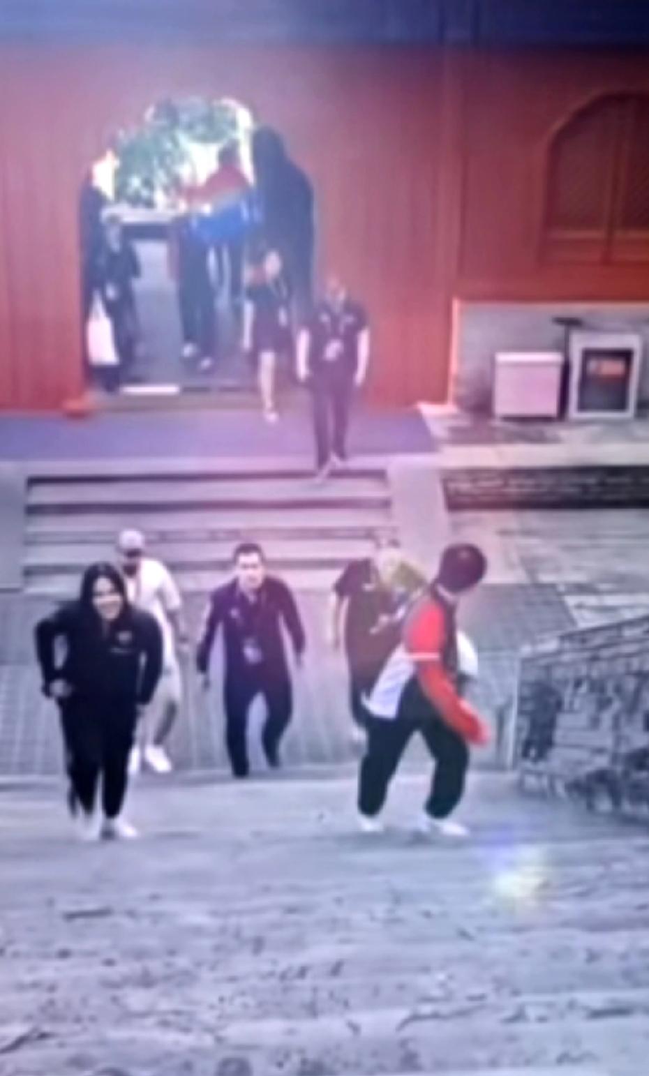 这个宿命般的回眸，真是刀人！
玄学都解释不了的缘分
冥冥之中，缘分自有天意
去年