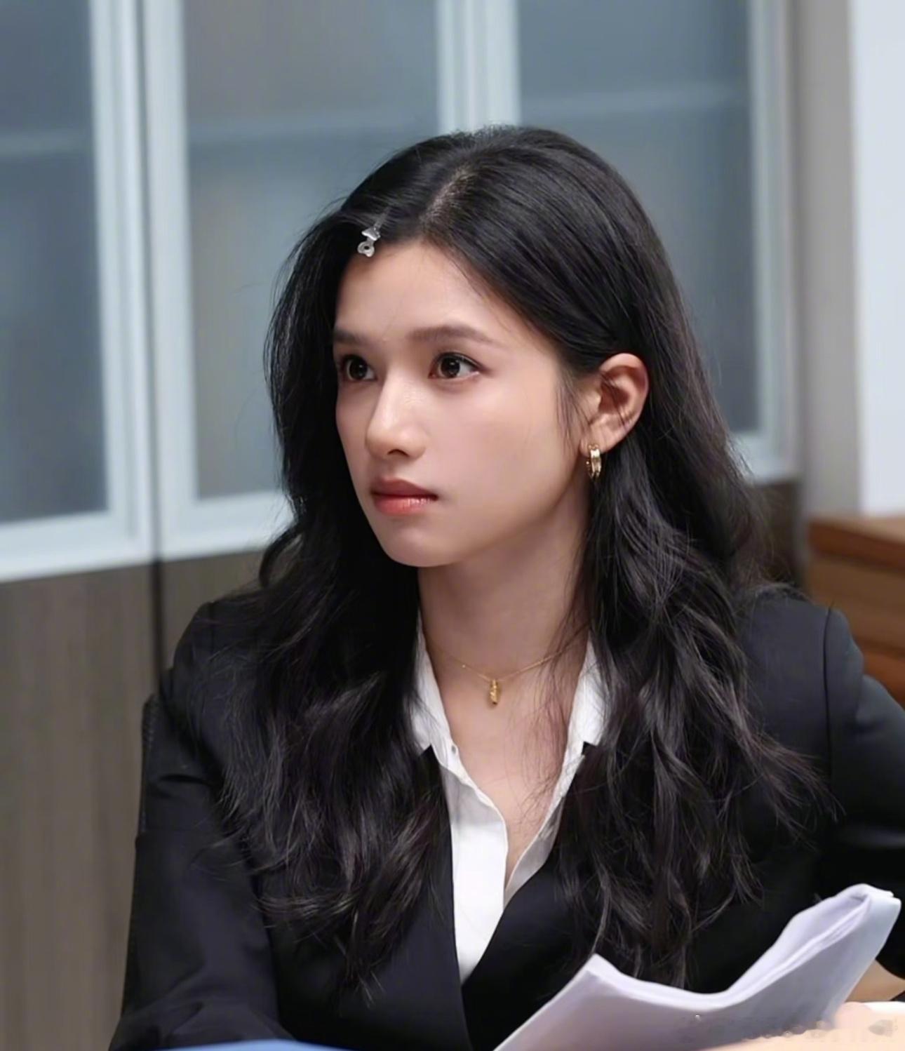 张婧仪演技此女一直一直在进步，张婧仪现偶女神不解释！ 