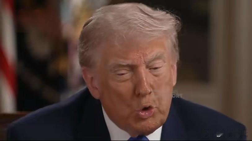 主持人:“枪手有很多反基督教的言论，属于一个叫“清醒者”的组织，还在加州参加过“