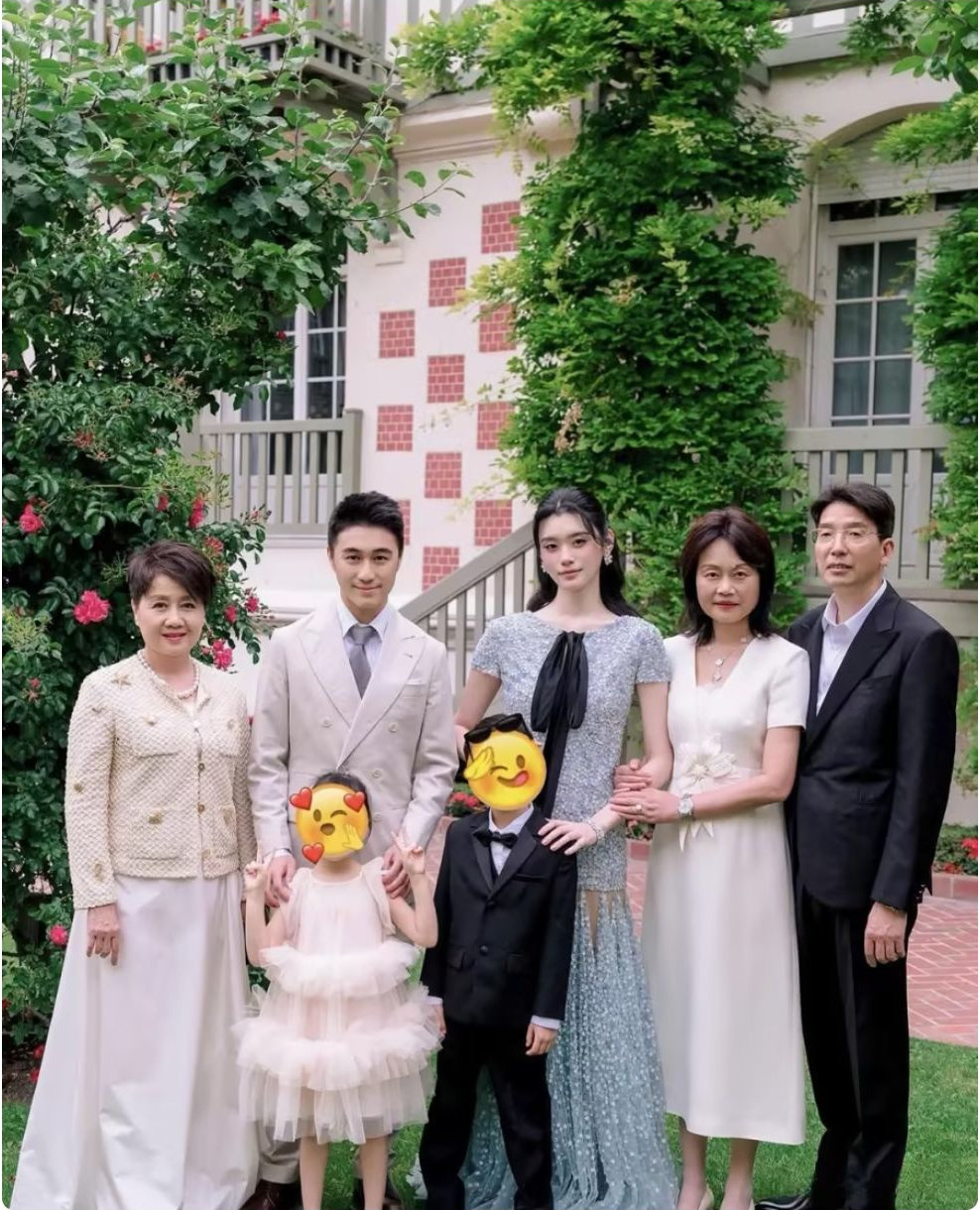 何鸿燊长孙幼儿园毕业，古巨基周励淇上台热舞，顶级圈层已被锁定 