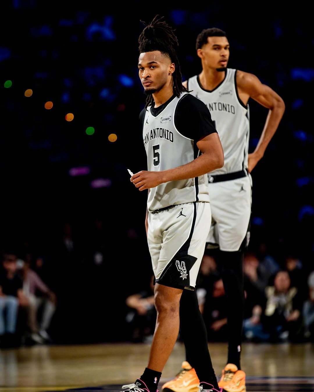 🔥名记：马刺将卡斯尔视为文班的完美搭档 若交易他换谁我都会震惊ESPN名记Br