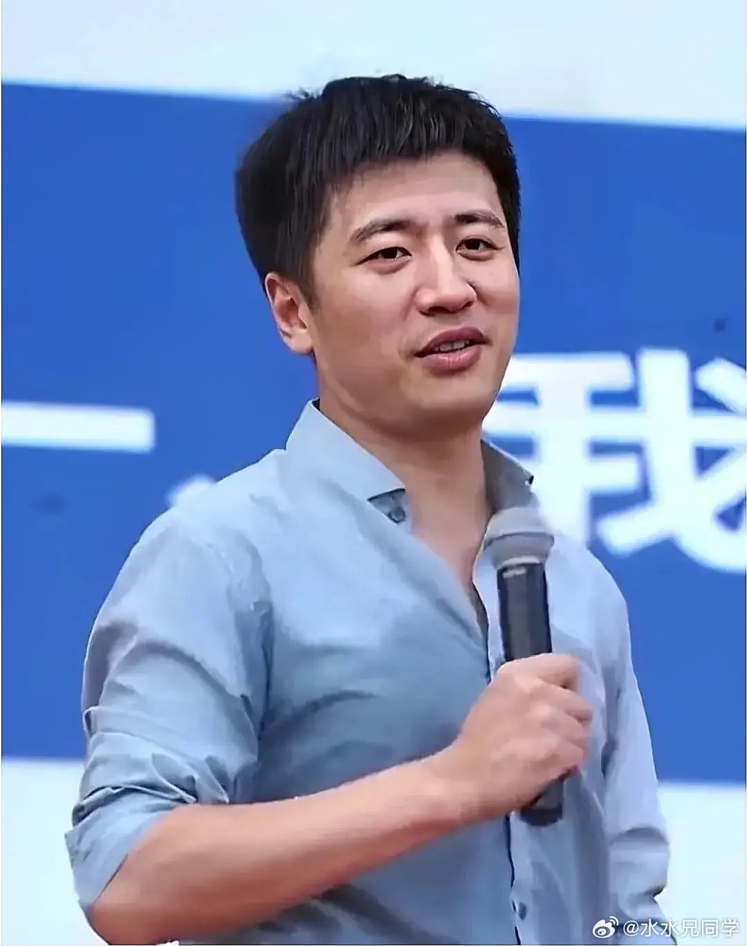 今晚看了好几个张雪峰老师的生前视频，作为一路上学还挺顺利的我挺有感慨。我从小就是