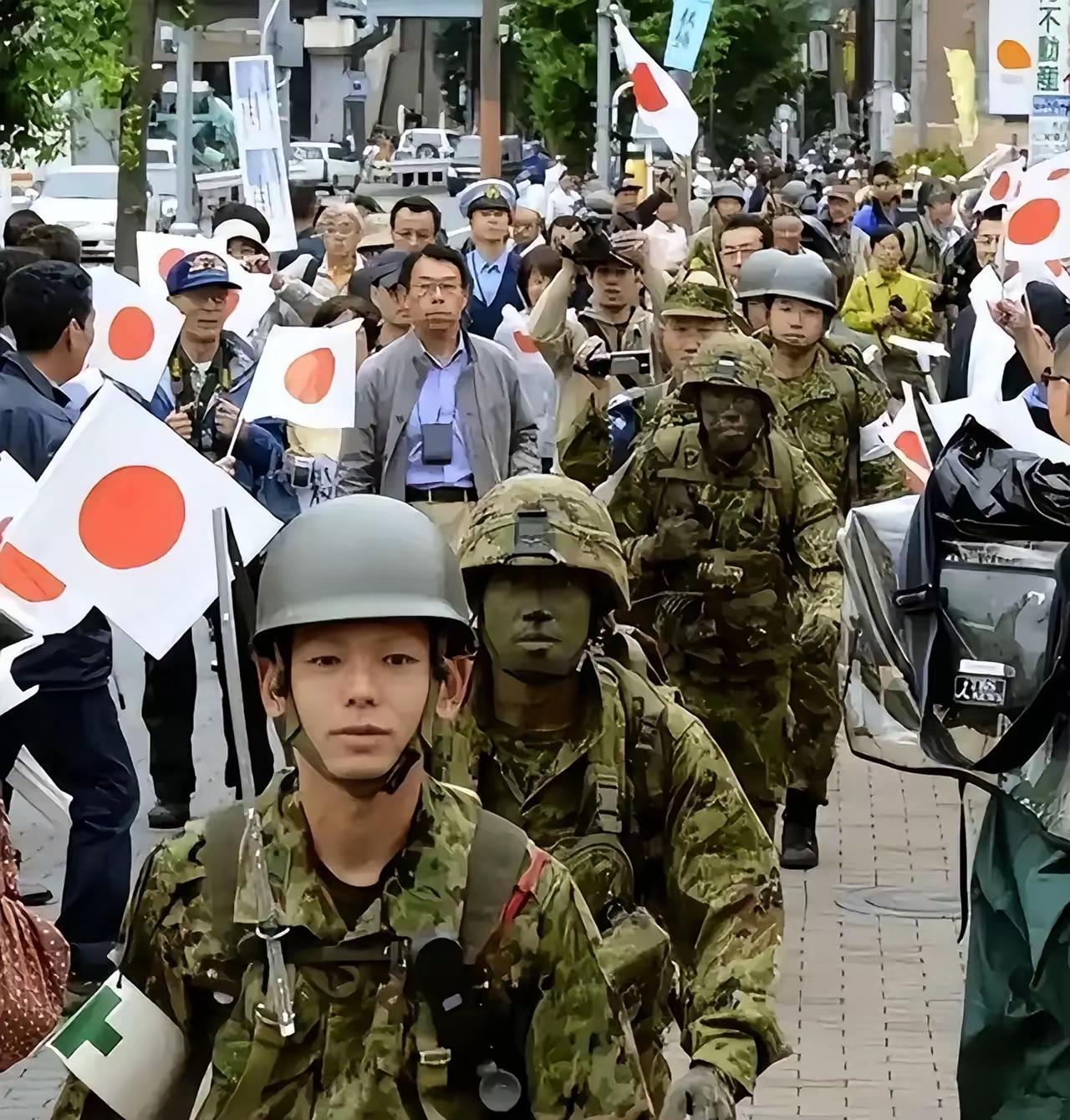 日本彻底慌了！百年旧账，中国终于要逐一清算

现在日本上下都人心不安，不光是当官