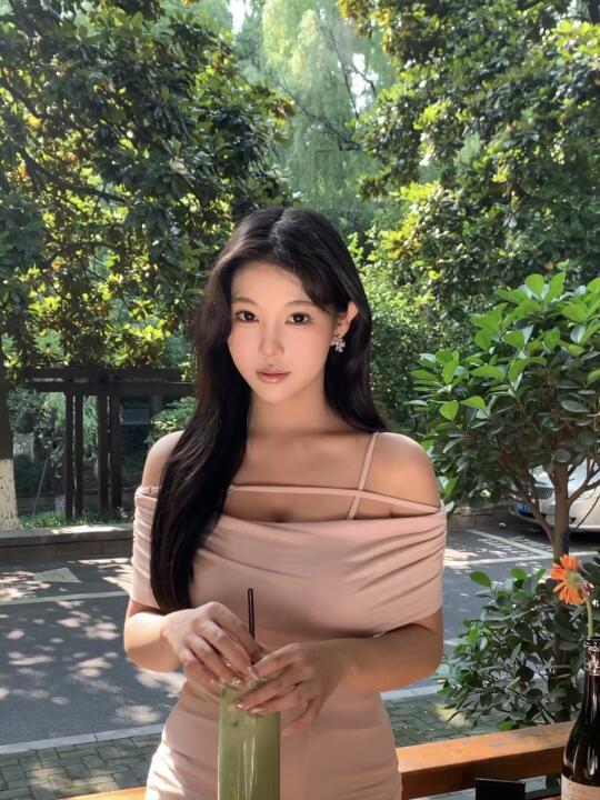 救命！夏天高温出行也要保持完美妆面🥳